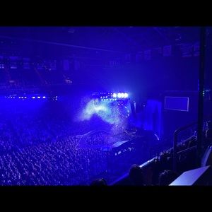 Meet your Posher, Zoe